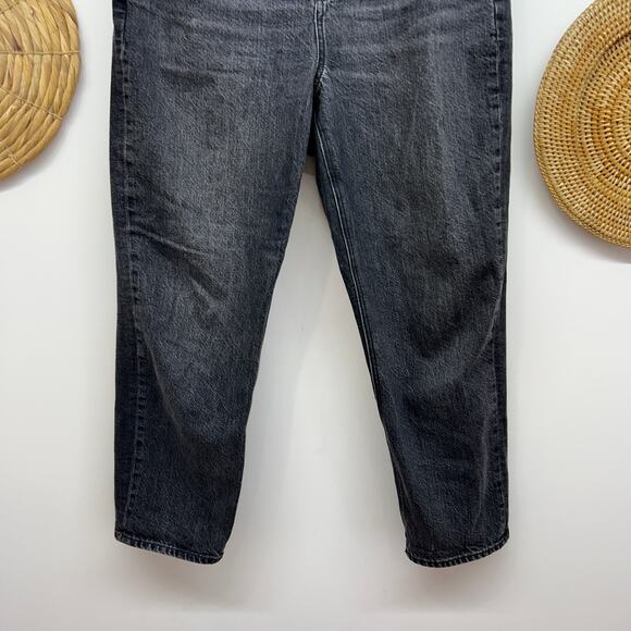 AE American Eagle Black High Waist High Rise Denim Mom Jean 10 EXTRA SHORT - Picture 4 of 5